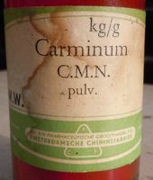 [jar with label 'Carminum pulv.']