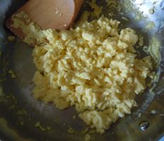 [scrambled eggs]