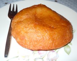 [deep-fried apple-filled pastry]