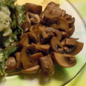 [sauteed mushrooms]