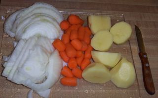 Hutspot (Dutch Carrots, Potatoes and Onions) - Relish