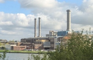 [power station]