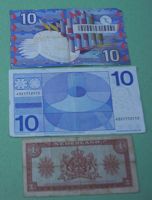 [old Dutch banknotes]