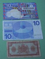 [old Dutch banknotes]