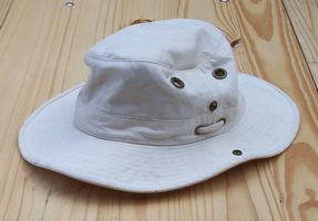 [a hat]