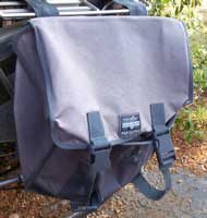 [bicycle saddlebag, pannier]